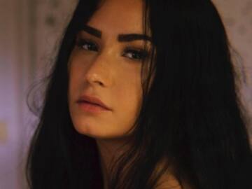 "DEMI LOVATO SE ENCUENTRA ESTABLE"