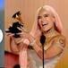 Shakira, Karol G y otros colombianos que han ganado un premio Grammy a lo mejor de la música
