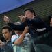 POR ESTAS FOTOS DICEN QUE MARADONA CONSUMIÓ COCAÍNA DURANTE EL PARTIDO DE ARGENTINA
