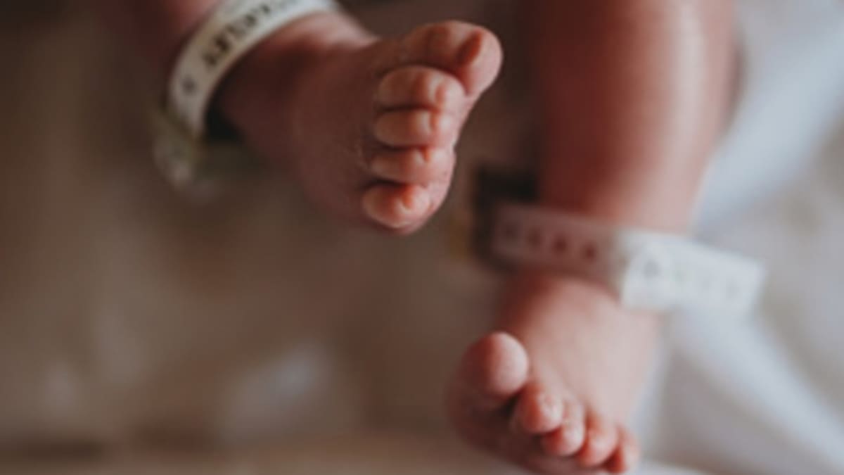 “Es una desalmada”: le dicen a una mujer por vender a su bebé para comprarse un par de zapatos