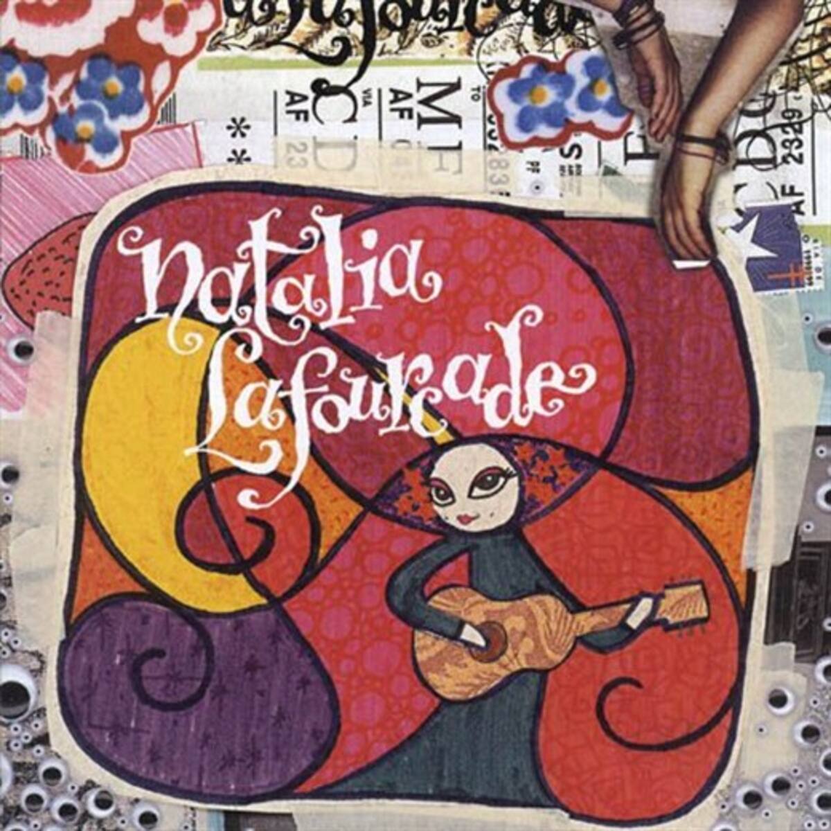 Natalia Lafourcade invita a ser honestos y libres