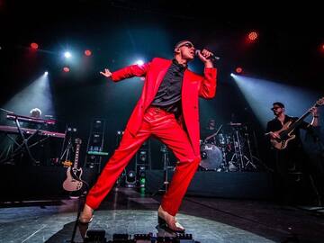 “¿Y esa linterna?”: Manuel Medrano puso hacer zoom a sus fanáticas