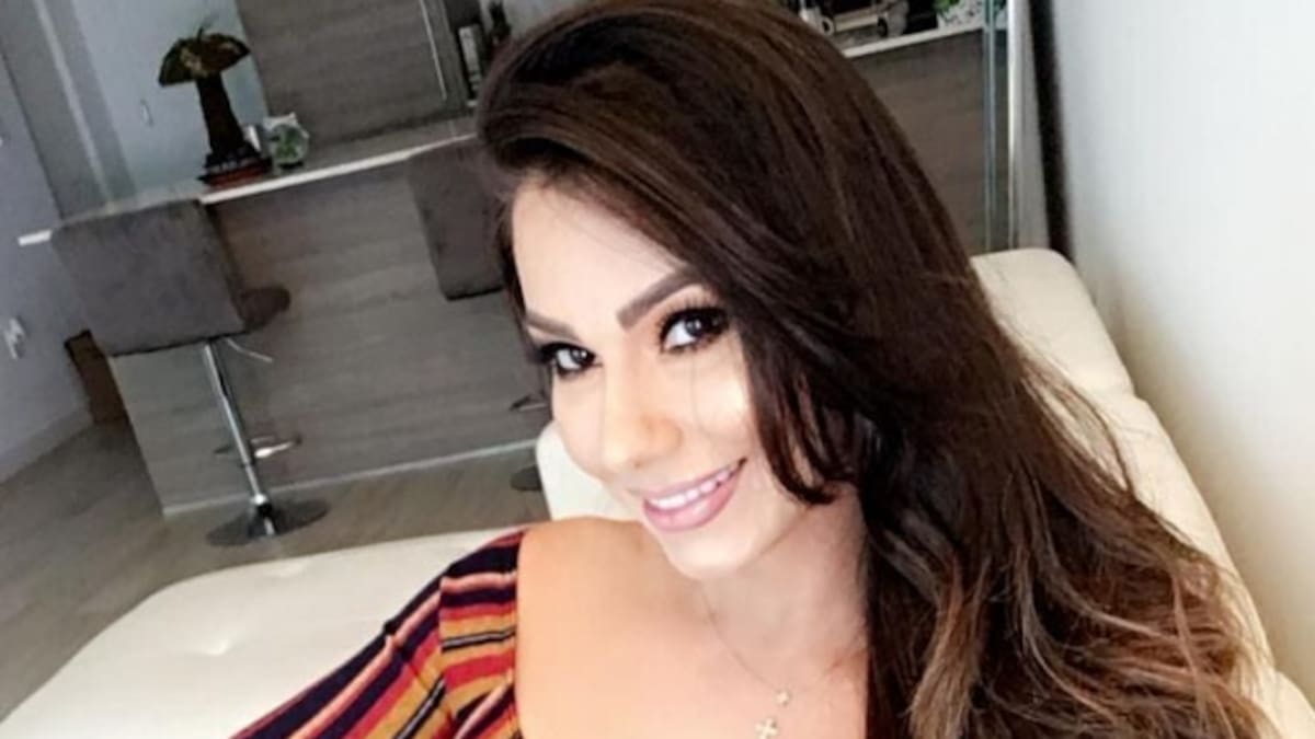 Esperanza Gómez y la sensual foto con la que desea "una linda noche"
