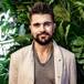 JUANES RINDE HOMENAJE A LAS DOS MUJERES MÁS INFLUYENTES DE SU VIDA