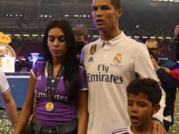 Cristiano Ronaldo confirmó el embarazo de su novia