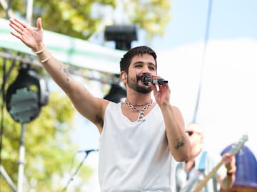 Camilo desmiente que trabajara con Bad Bunny en ‘Si estuviésemos juntos’ pese a que sale en los créditos