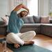 Posturas de yoga que debes hacer para tonificar tus brazos sin necesidad de levantar pesas