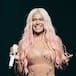 Karol G enfrenta disputa legal por el nombre de su discoteca en Medellín ¿Qué podría pasar?