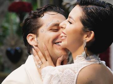 Filtran supuesto precio del vestido que usó Ángela Aguilar en su boda ¿Lo compró en Aliexpress?