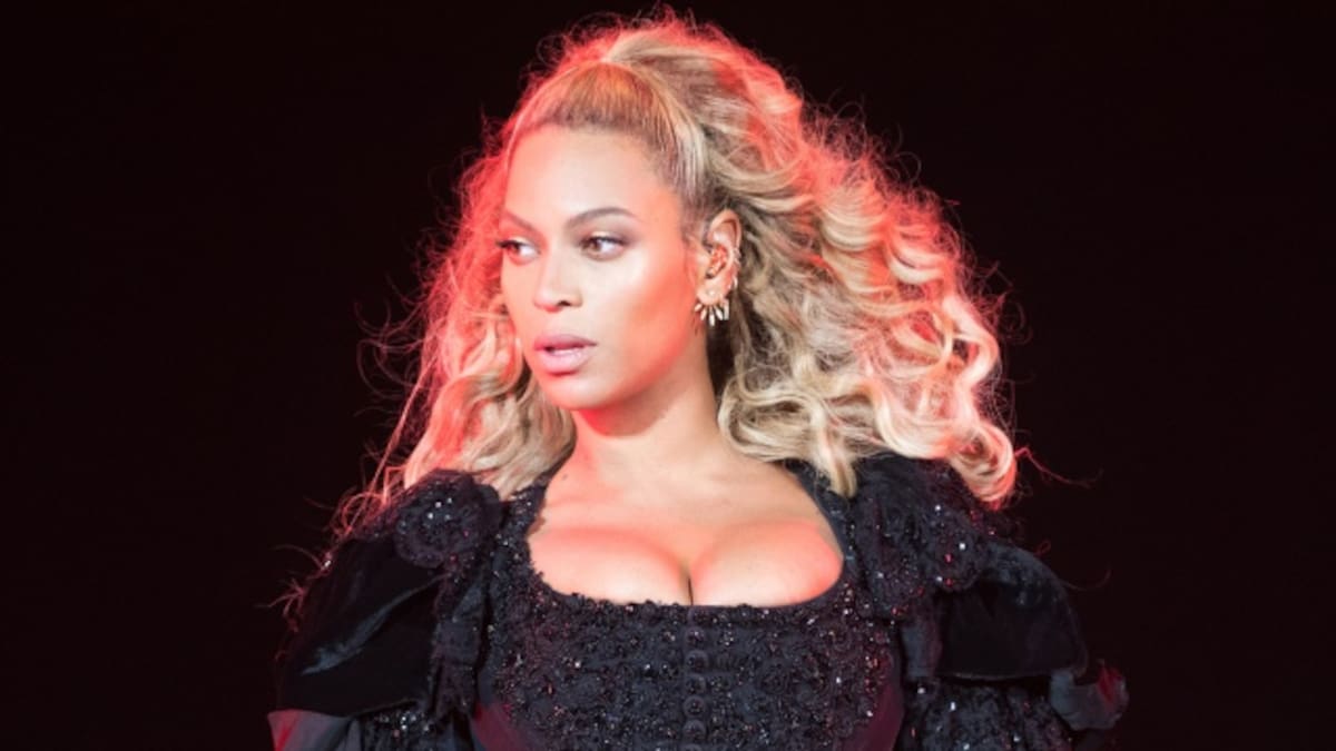 El insinuante vestido de Beyonce en esta alfombra roja deja locos a sus fans