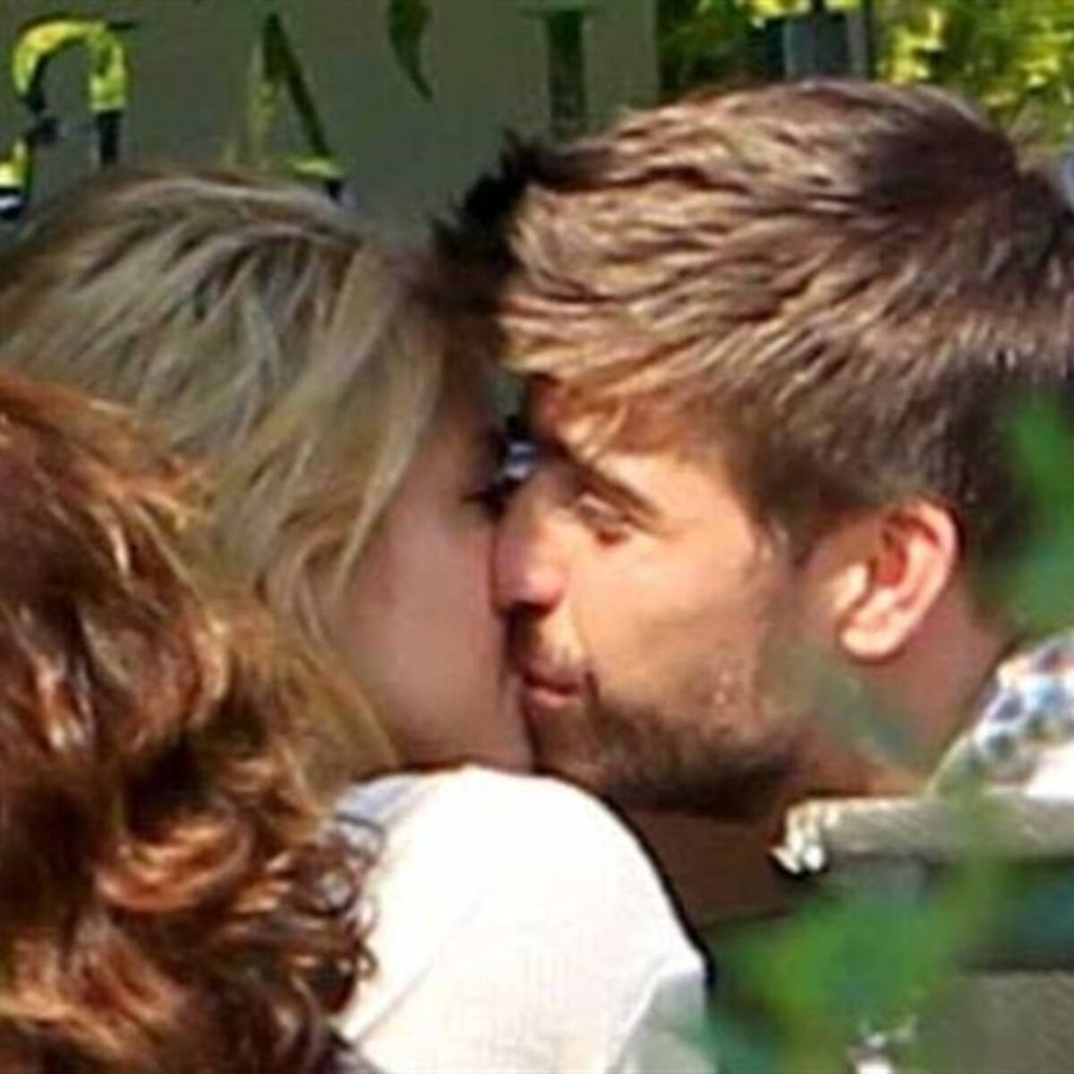 Shakira y Piqué viajando por Italia