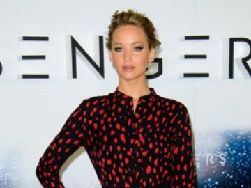 Jennifer Lawrence le regaló un Porsche a Kris Jenner de navidad y muchos no lo creen