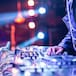 Estos son los 5 mejores DJ de la historia según la IA y los éxitos por los que los conocimos