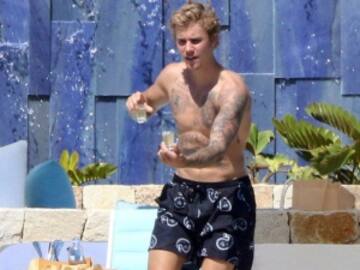 Este es el muñeco sexual que comparan con Justin Bieber