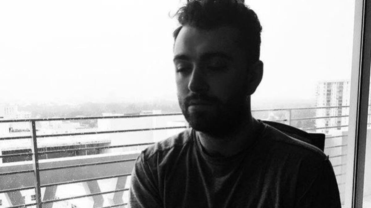 Sam Smith estaría saliendo con el modelo Jay Camilleri