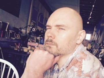 A Billy Corgan no le gusta que digan que hubo un complot detrás de la muerte de Kurt Cobain