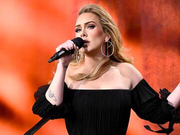 ¡Colombia ganó! Adele vistió orgullosa la bandera de nuestro país en sus conciertos