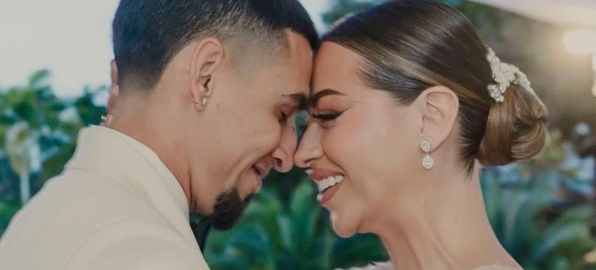 Daniel Muñoz y esposa | Créditos: Instagram