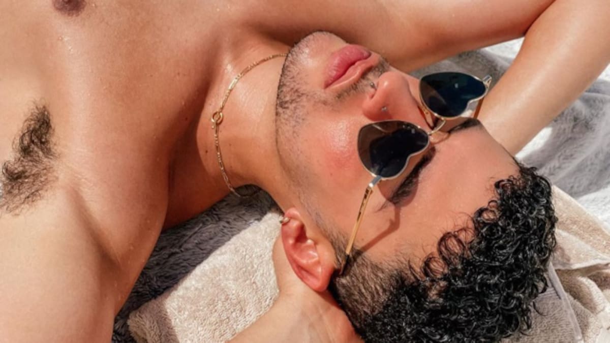 Bad Bunny le ofreció $5 mil dolares a una seguidora por un cuadro