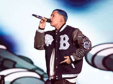 Blessd no aguantó y se despachó contra internauta que criticó +57 ¿Qué dijo?