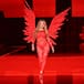 Él es el misterioso hombre que acompañó a Karol G en el Victoria's Secret Show ¿Qué pasó con Feid?