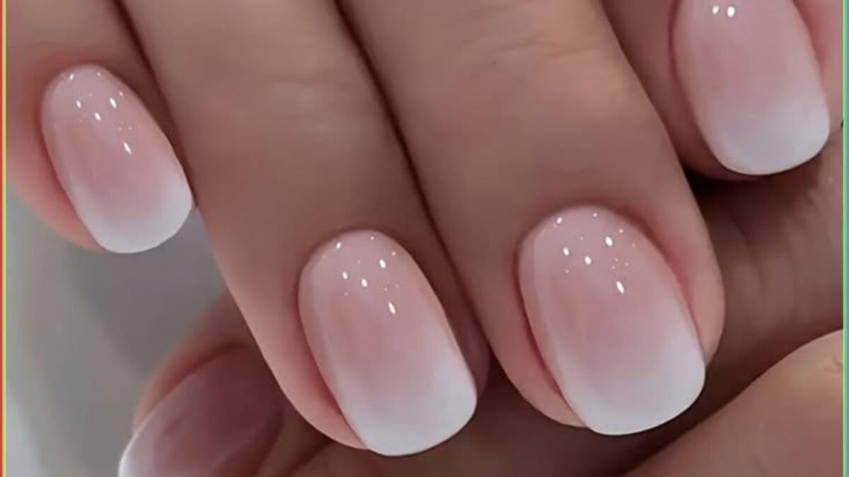 Uñas efecto &#039;helado&#039; | Créditos: Pinterest