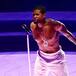 La inspiración de Usher para su actuación en el Super Bowl: Rihanna y unos patines