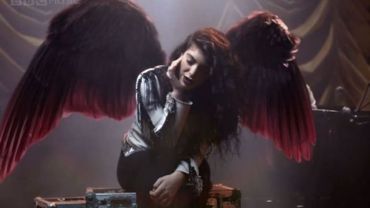 Genial cover de “God only knows” por Pharrell, One Direction, Lorde y más