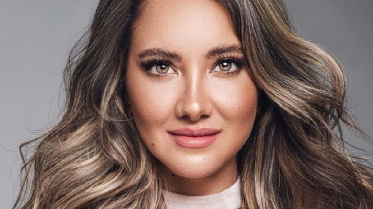 "Cochina", le dicen a Daniella Álvarez por video con su perro