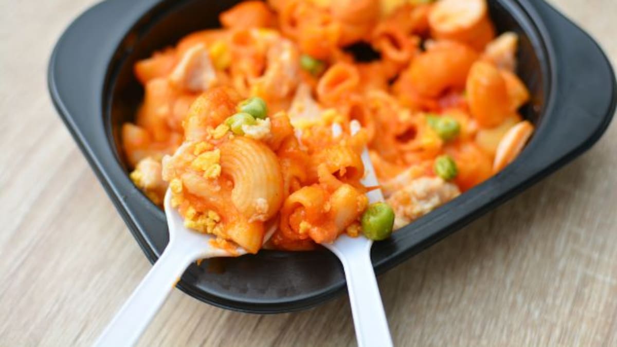 Mujer encontró un ratón muerto en su comida cuando ¡ya había terminado de comer!