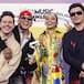 Beéle gana fenómeno del año Colombia en LOS40 Music Awards Santander 2024