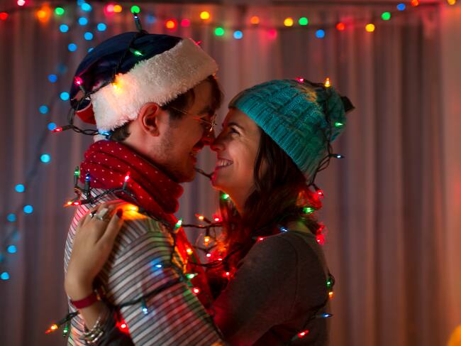 Navidad en pareja (créditos: GettyImages)