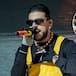 ¿Un chamán? La verdad detrás del hombre misterioso en el show de Ryan Castro en Medellín