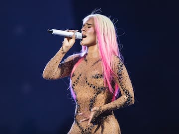 Karol G anunció que va a ofrecer becas de estudio para mujeres de Latinoamérica