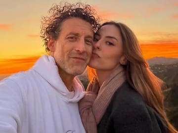 Novia de Simón Brand pone en su sitio a hater tras foto con el ex de Claudia Bahamón