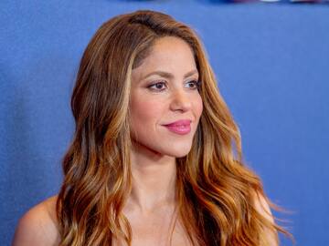 Él es el hombre que acompañó a Shakira en la Met Gala ¿Qué vínculo tiene con ella?