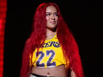 "Parece una indigente": Le dicen a Karol G por su atuendo previo a su concierto en Argentina