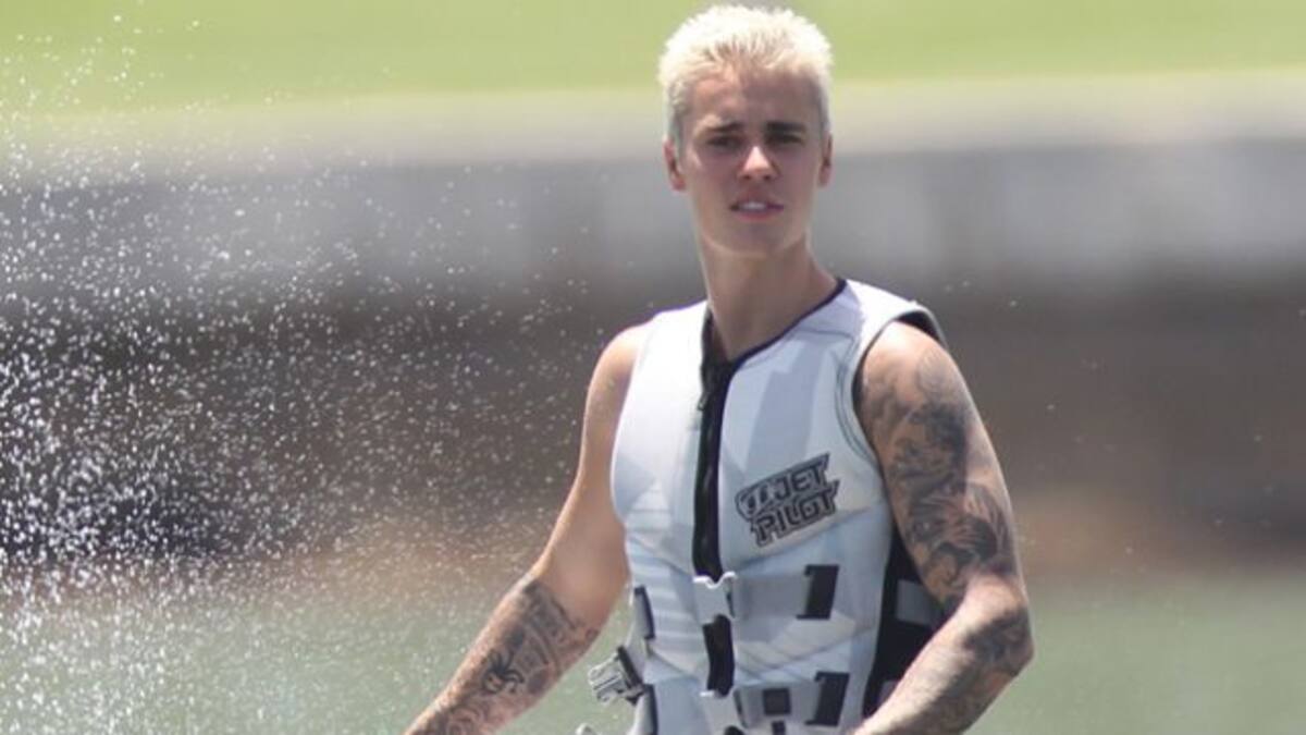 Golpean a Justin Bieber en un bar alemán