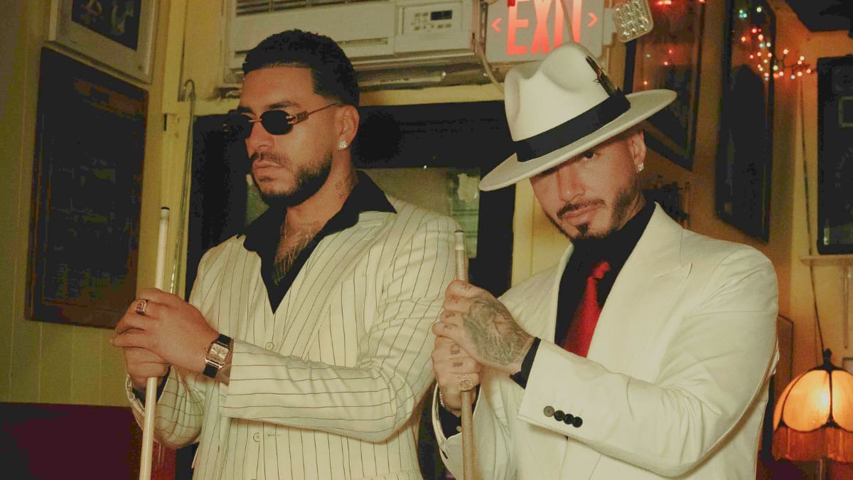 J Balvin y Ryan Castro encantan a su público con su nueva canción 'TONTO': así suena este éxito