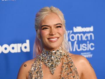 Papá de Karol G demostró su talento para cantar y en redes afirman que "sí se llama"