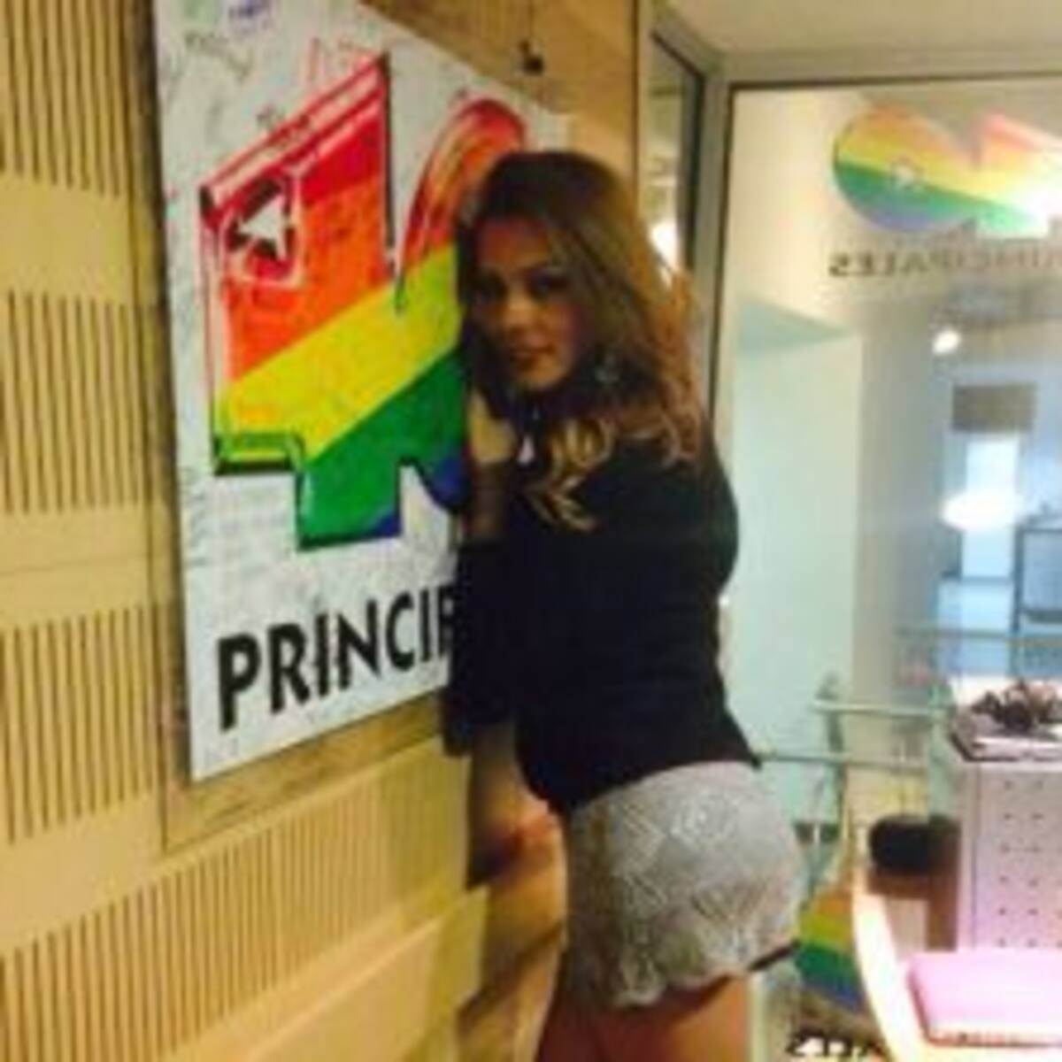 Danna Sultana estuvo de visita en Insomnia