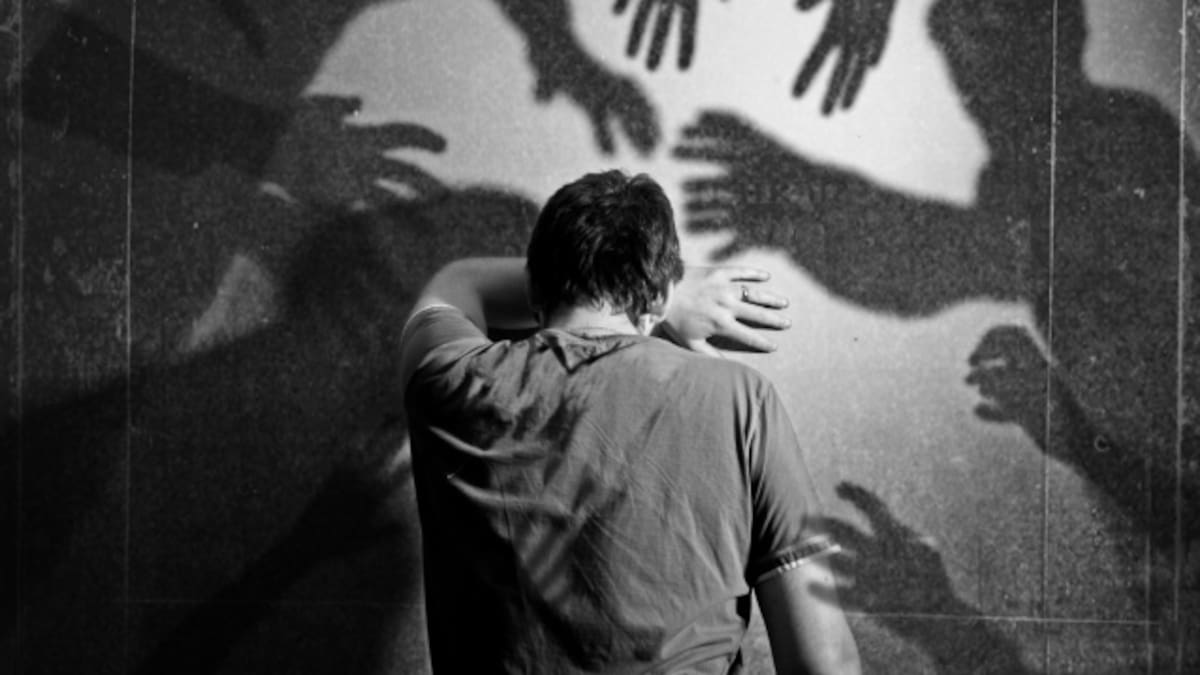 El Sacerdote y la muchacha: Una llamada sobre un hecho paranormal