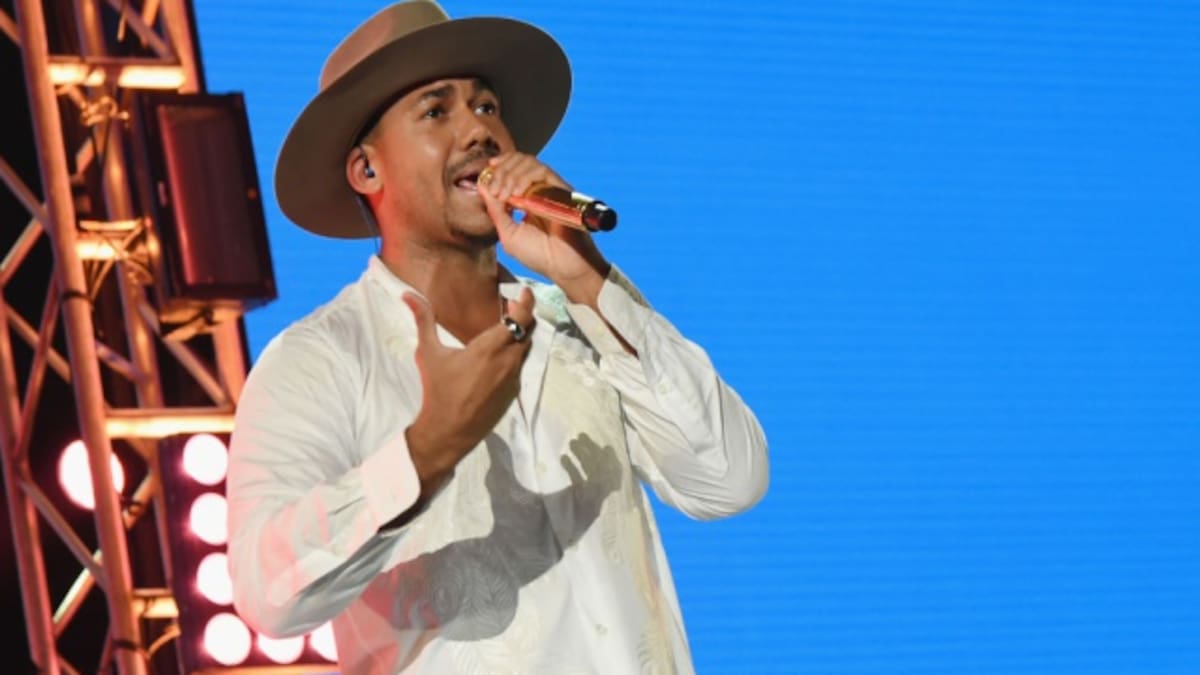 Una fan le tocó a Romeo Santos sus partes íntimas