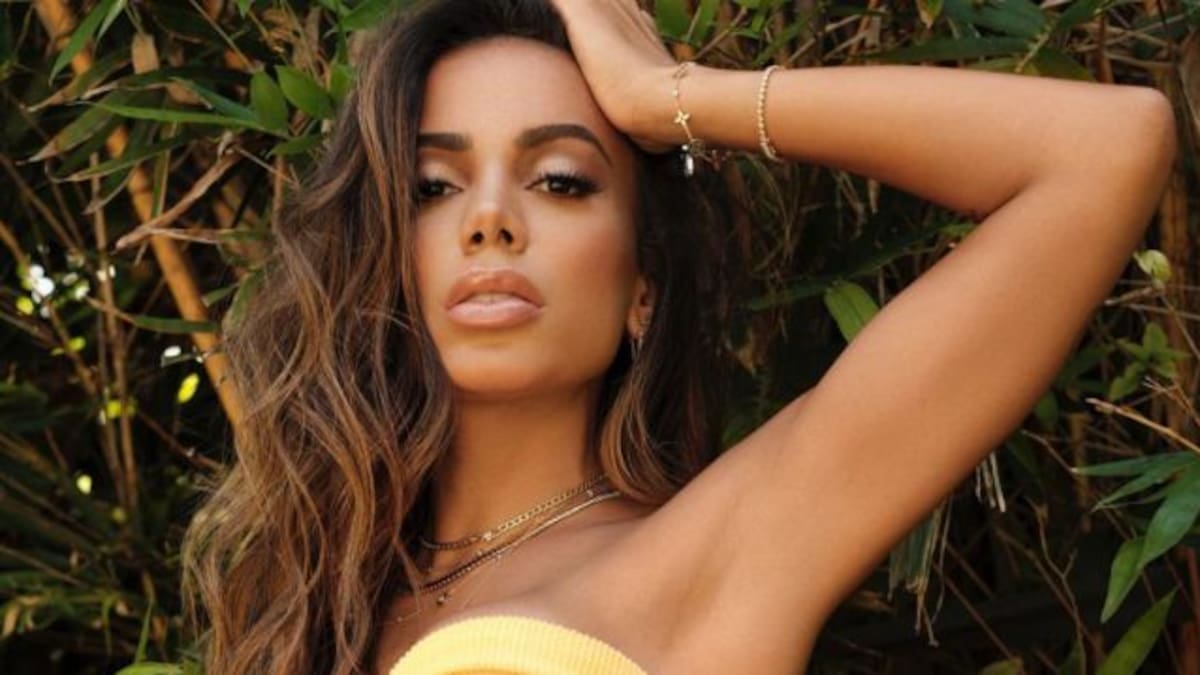 Anitta mostró el corazón en sus glúteos con sensuales fotos