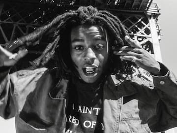 Cantante nominado a los Premios Grammy fue hallado muerto en su apartamento; esto se sabe