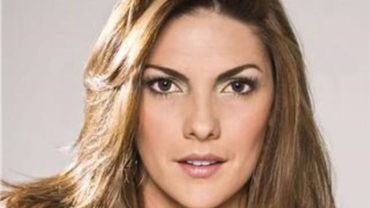 Ana Karina Soto muestra con orgullo su embarazo