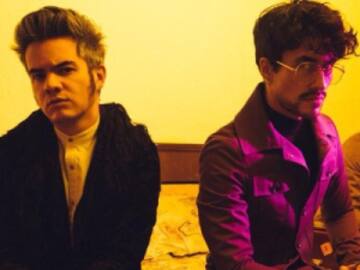 Diamante eléctrico lanza su nuevo sencillo “Hacia La Noche”