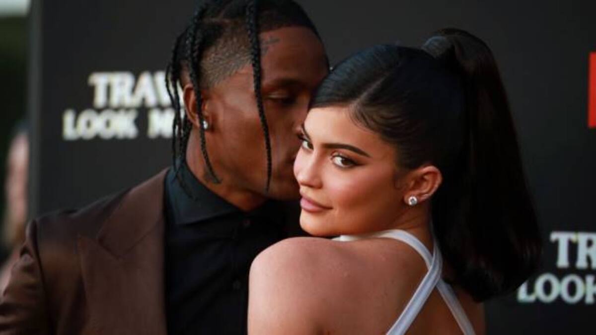 Kylie Jenner y Travis Scott “están muy felices” por la llegada de su segundo bebé