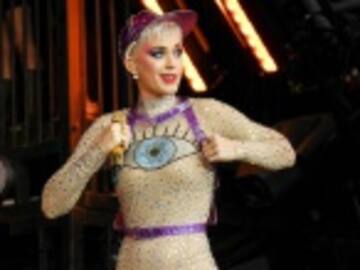 KATY PERRY ALCANZA UN NUEVO RÉCORD Y SUS FANS ESTÁN FELICES