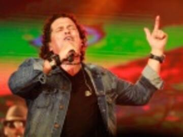 La inesperada reacción de Carlos Vives ante el beso de su hija con otra mujer